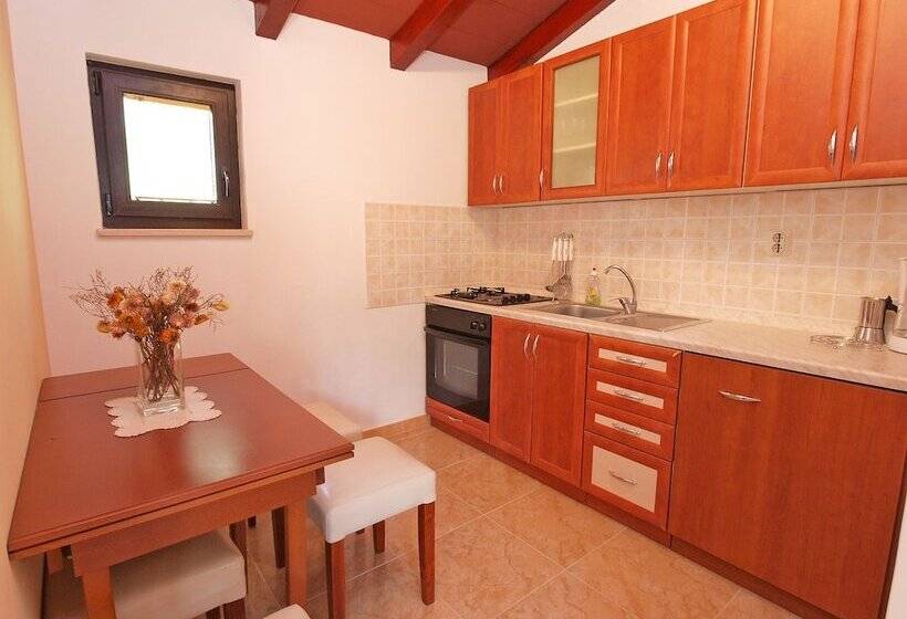 Apartment 730