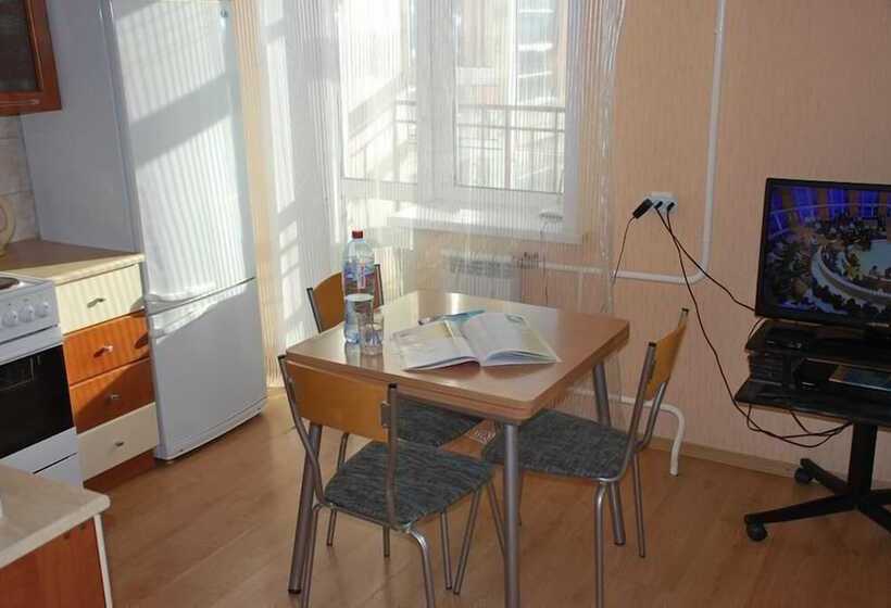 Apartment On Dalnevostochnaya 144