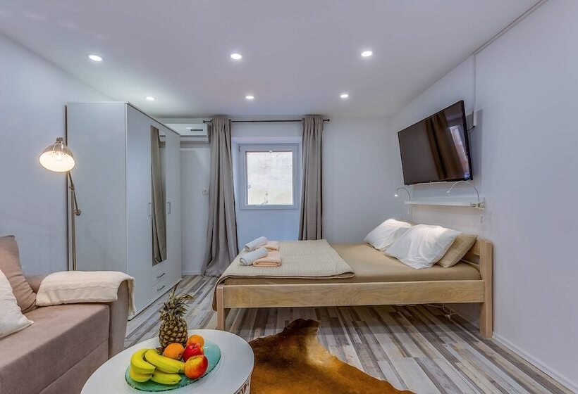 Apartments Small Sweet & Cosy