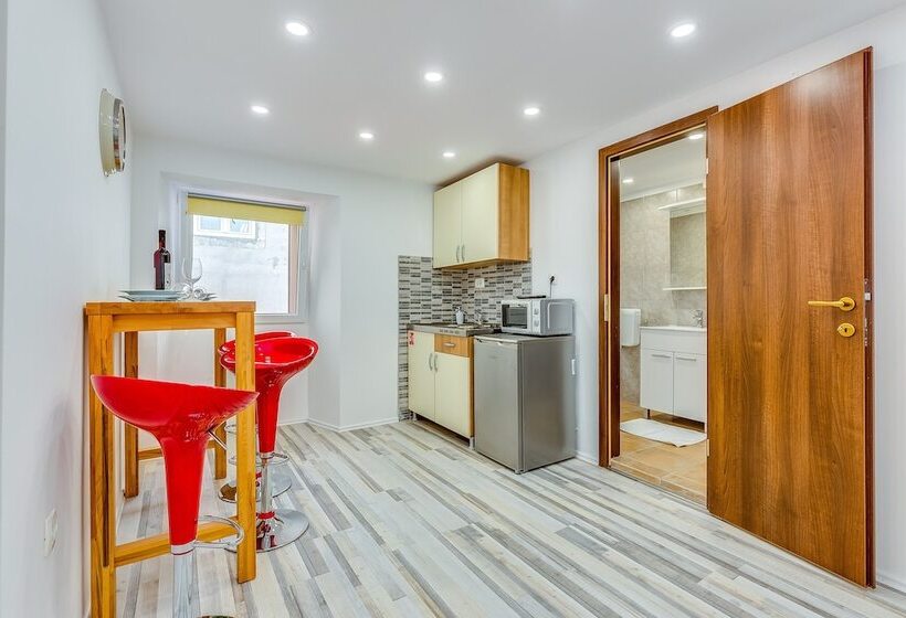 Apartments Small Sweet & Cosy