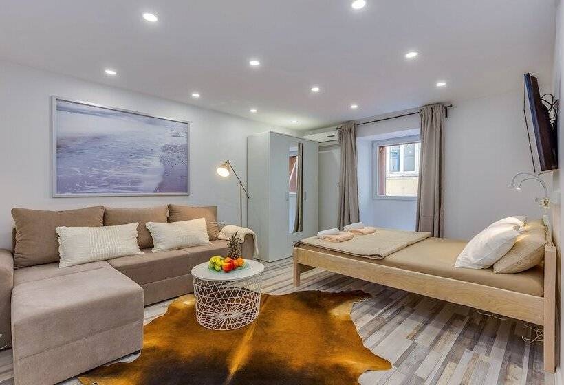 Apartments Small Sweet & Cosy