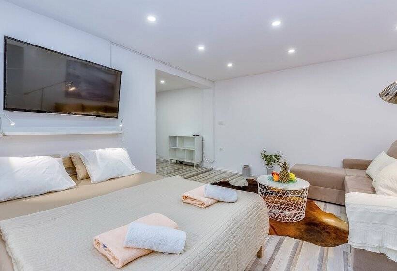 Apartments Small Sweet & Cosy