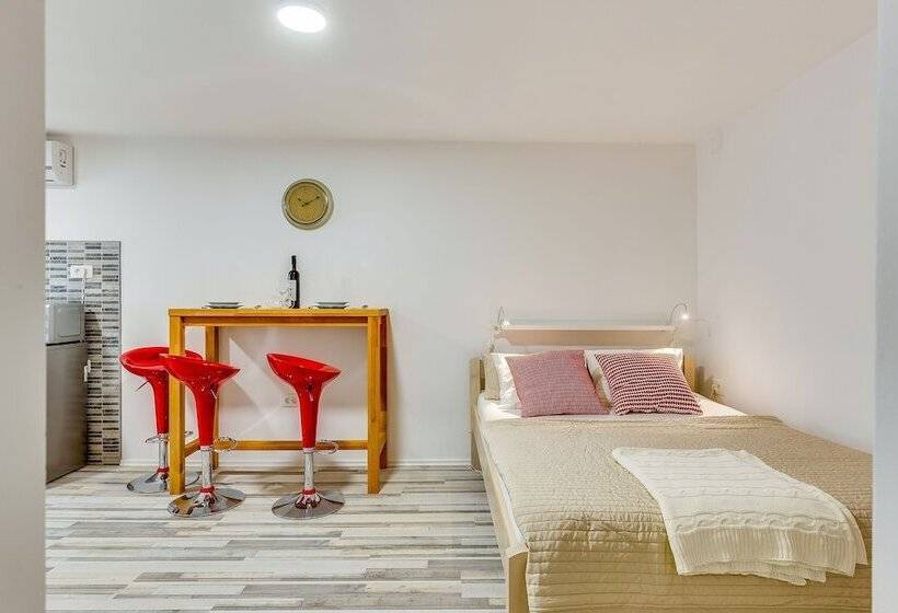 Apartments Small Sweet & Cosy