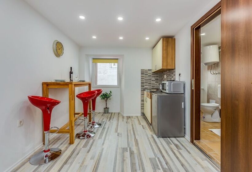 Apartments Small Sweet & Cosy