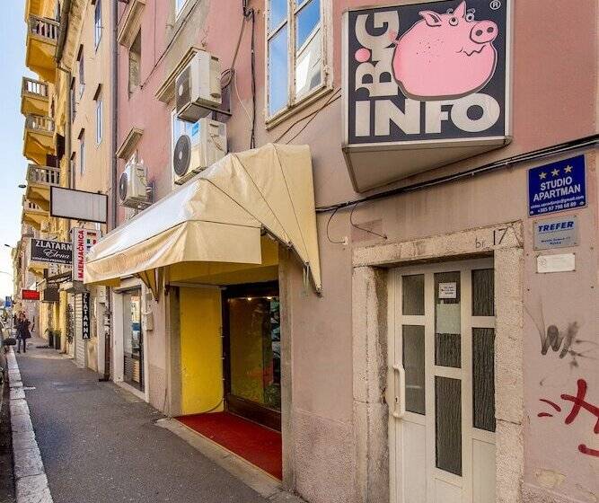 Apartments Small Sweet & Cosy