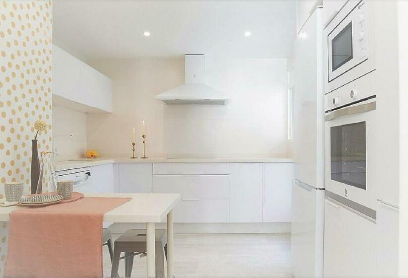 City Valencia Beach 360