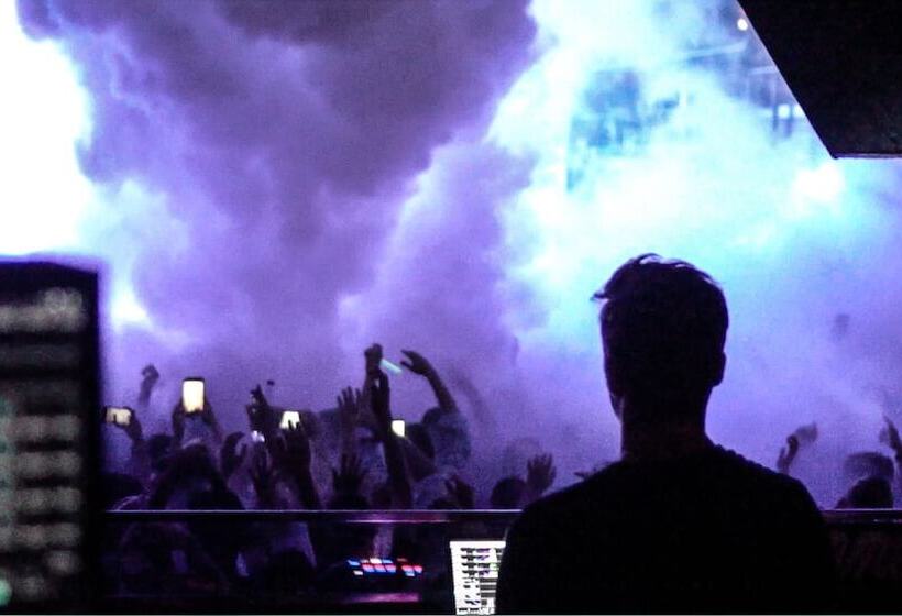 فندق Barcelona Costa Brava Beach Camp