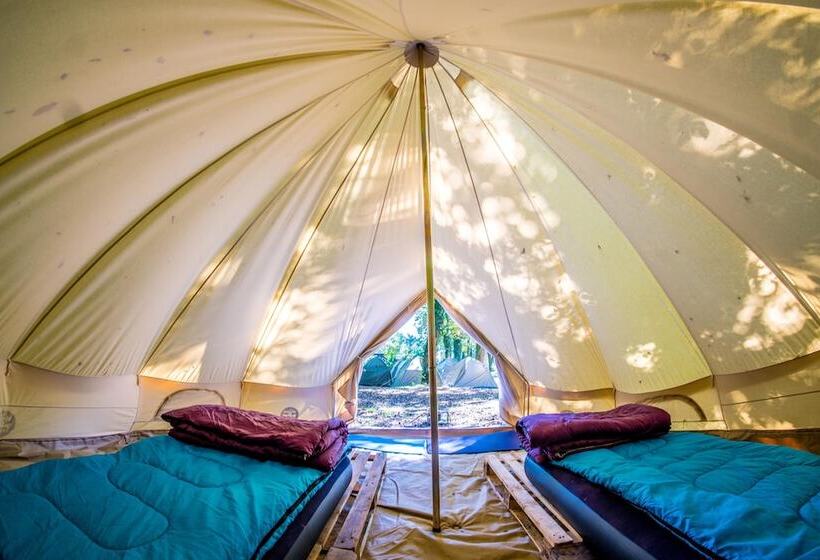 فندق Barcelona Costa Brava Beach Camp