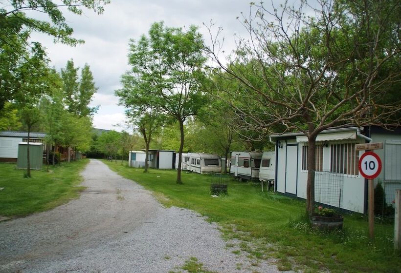 هتل Camping Los Cameros