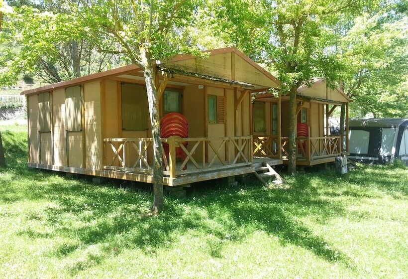 هتل Camping Los Cameros