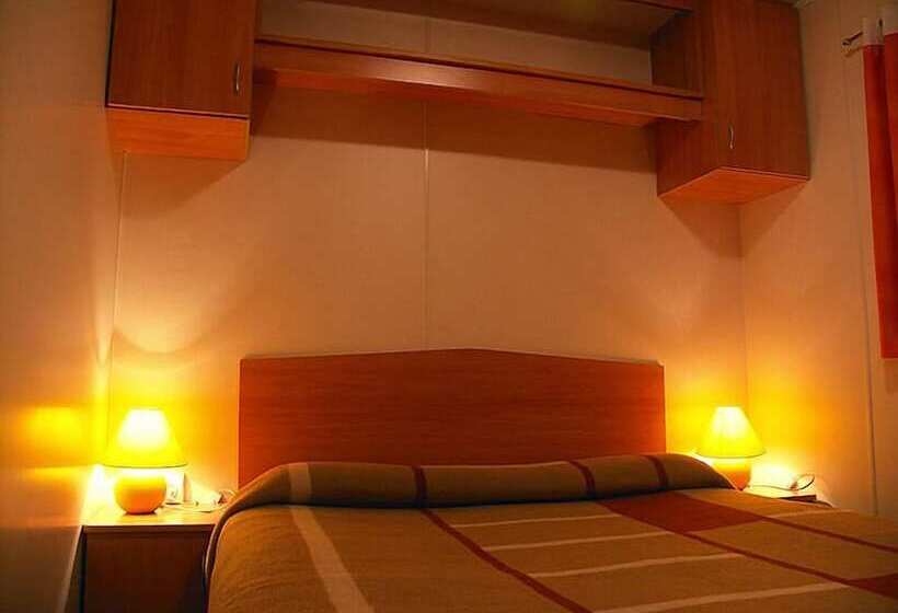 ホテル Camping Naturista El Portús