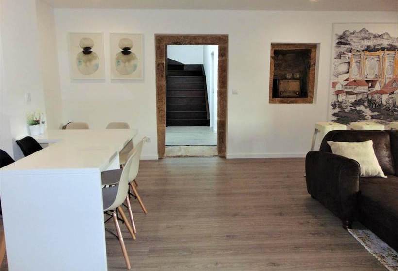 3 Bedrooms House With Garden At Salzedas