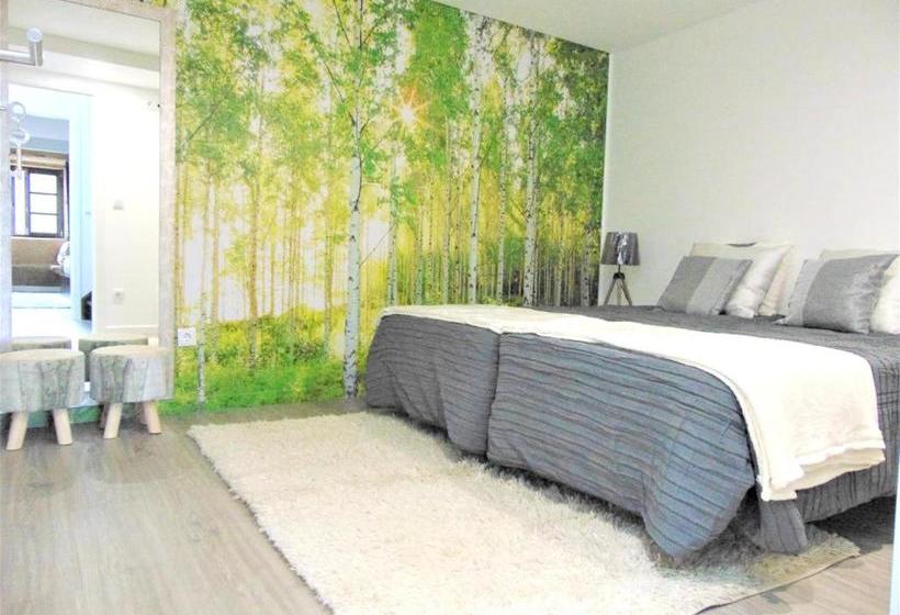 3 Bedrooms House With Garden At Salzedas