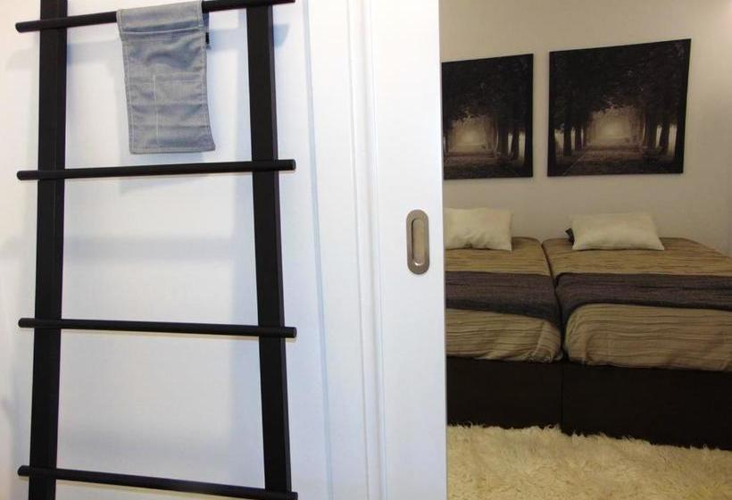 3 Bedrooms House With Garden At Salzedas