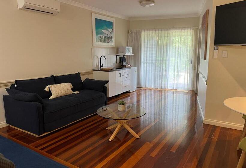 מוטל The Arabella North Coast