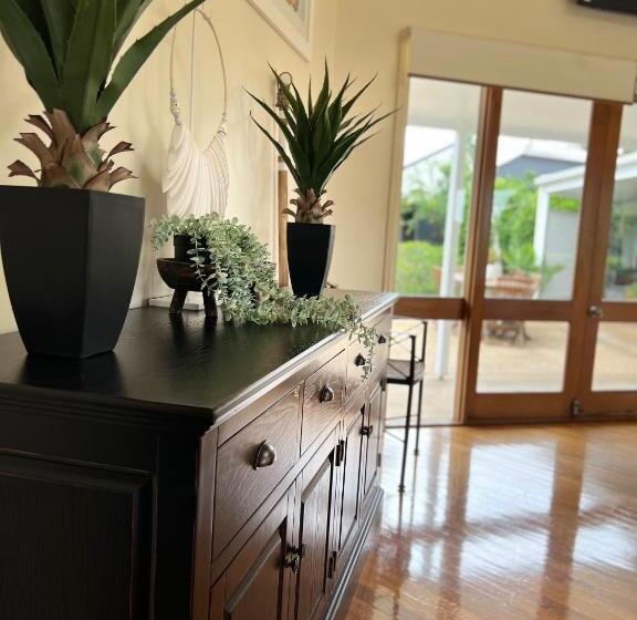 מוטל The Arabella North Coast