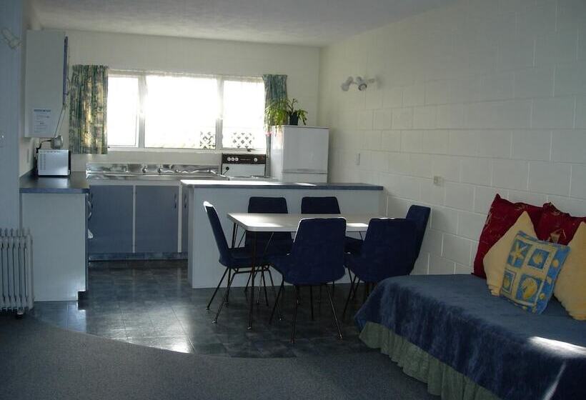 מוטל Tutukaka Coast Motor Lodge