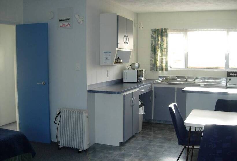 Мотель Tutukaka Coast Motor Lodge