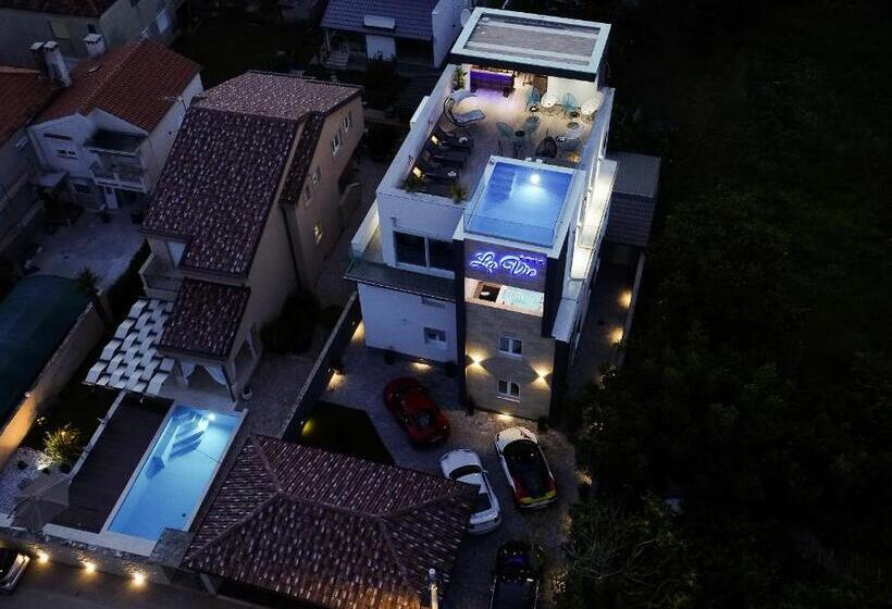 Пансион Luxury Rooms Lavie Superior Rooms