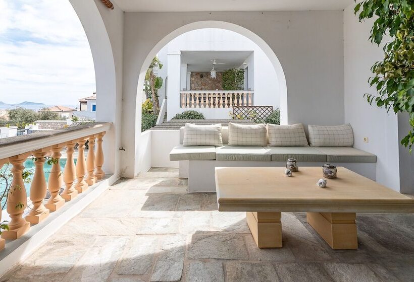 Villa Heliana Enchanting Seaviews