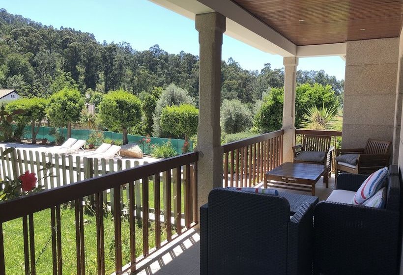 Beautiful Detached Villa With Private Pool, Fibre Wi Fi, Garden, Games Room & Bbq