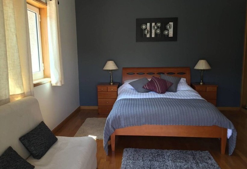 Beautiful Detached Villa With Private Pool, Fibre Wi Fi, Garden, Games Room & Bbq