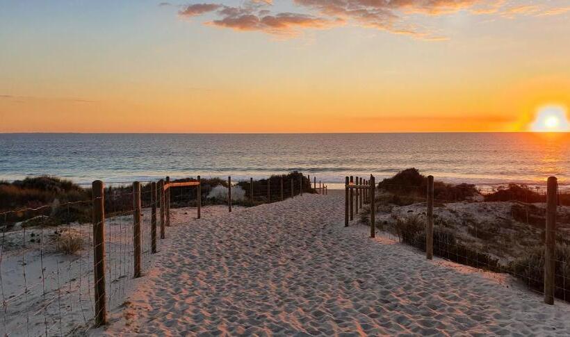 Acacia Holiday Or Business Stay   Quiet Location