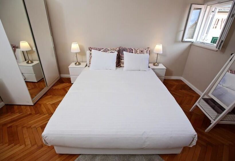 Apartment White Stone   Diocletian Palace