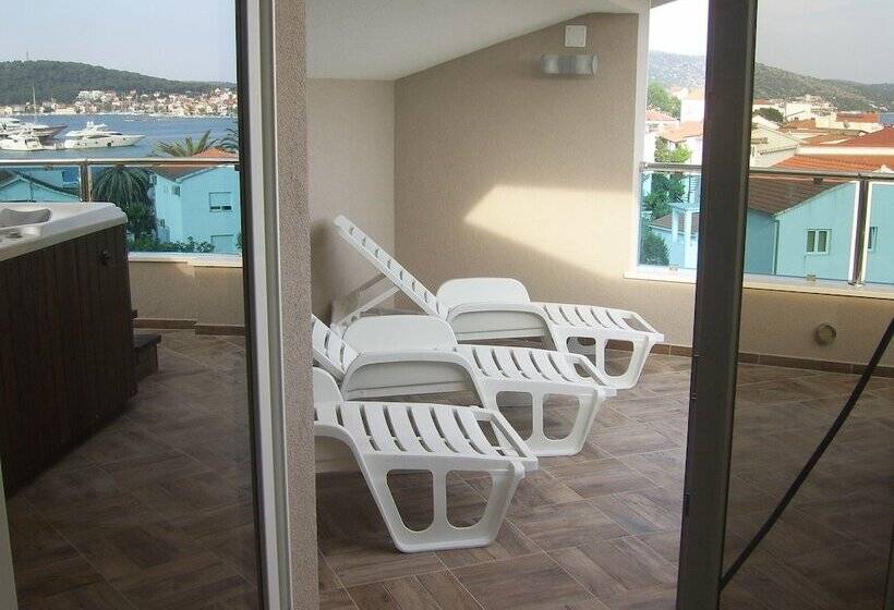 Apartments Villa Erik