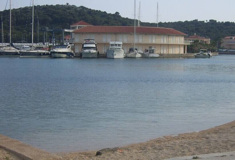 Apartments Villa Erik