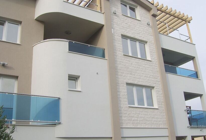 Apartments Villa Erik