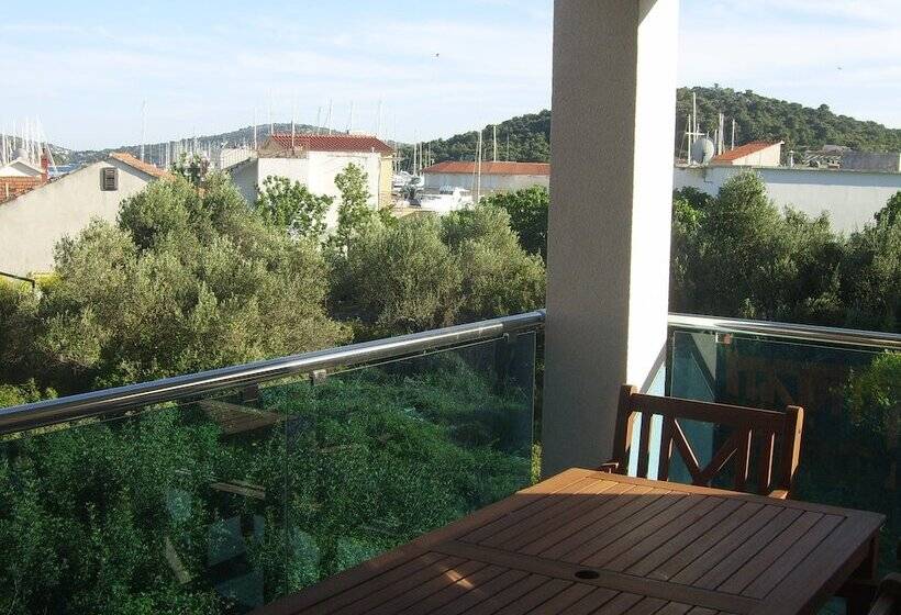 Apartments Villa Erik