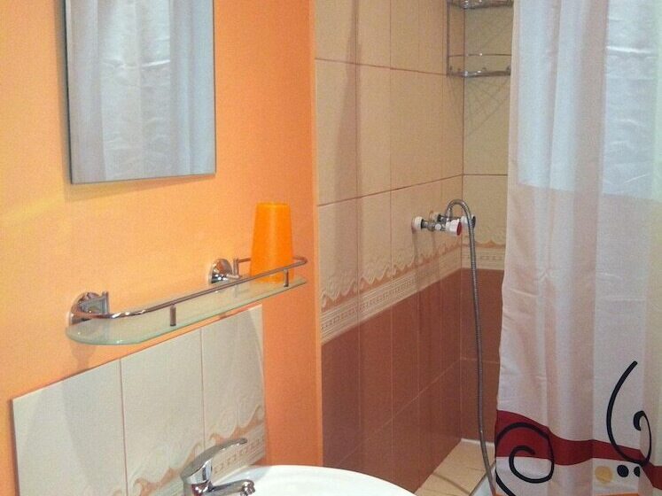 مبيت وإفطار Magadan & Spa