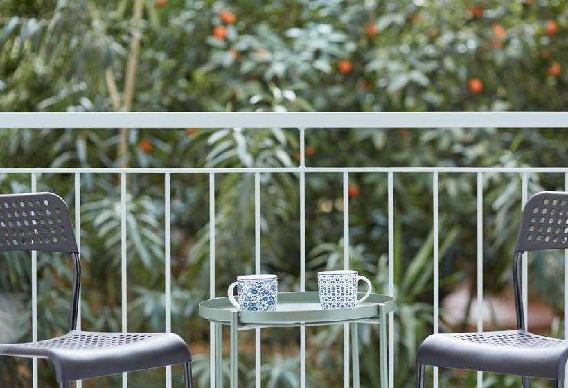 Charming Studio Apartment