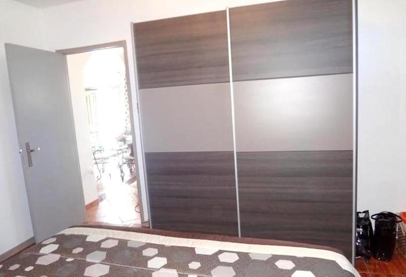 2 Bedrooms House With City View Furnished Terrace And Wifi At Alfena 7 Km Away From The Beach