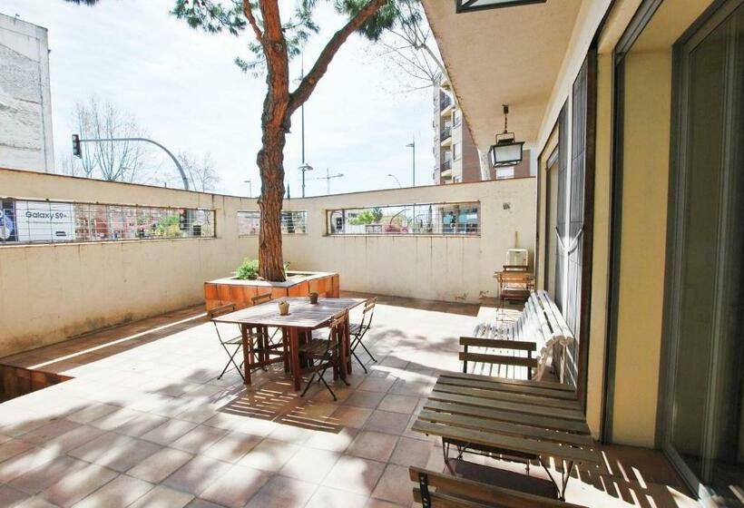 La Casa Del Pi · La Casa Del Pi · House In The City, Next To Barcelona And Beach