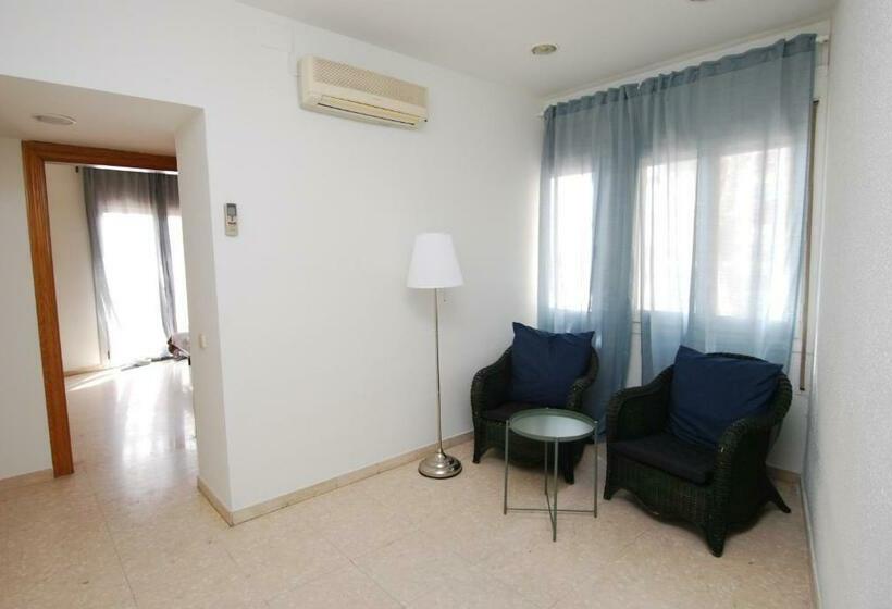 La Casa Del Pi · La Casa Del Pi · House In The City, Next To Barcelona And Beach