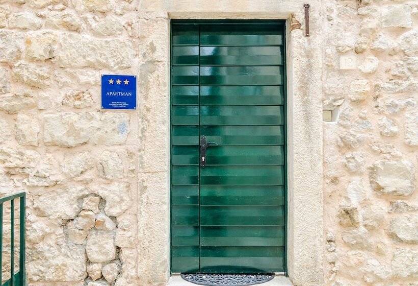 بنسيون Cinema View House