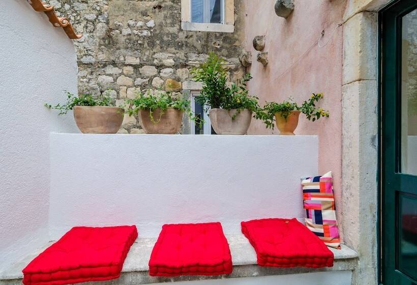 بنسيون Cinema View House