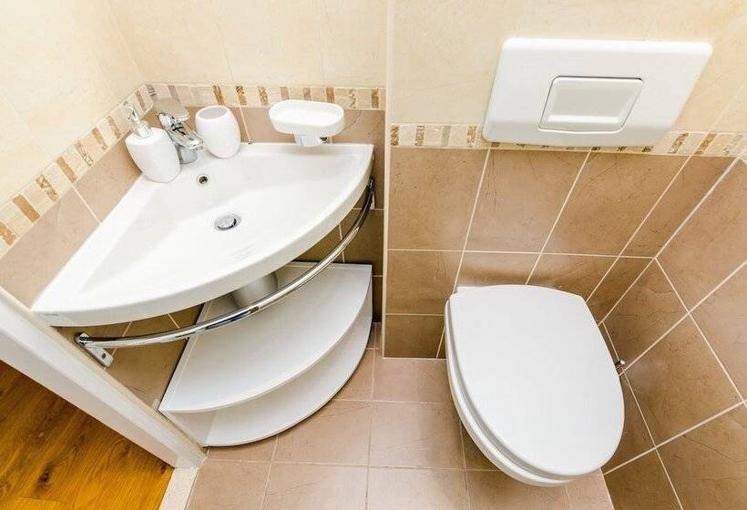 بنسيون Cinema View House