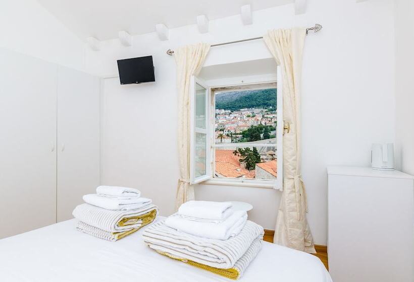 بنسيون Cinema View House