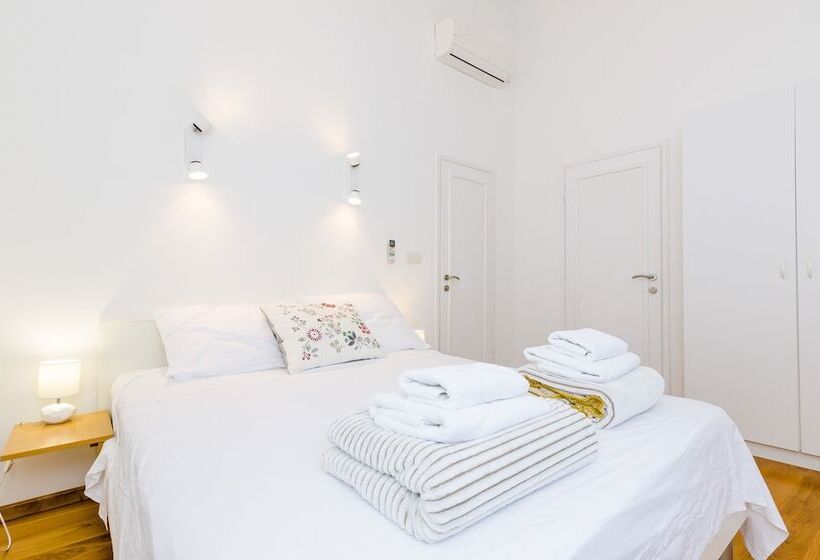 بنسيون Cinema View House