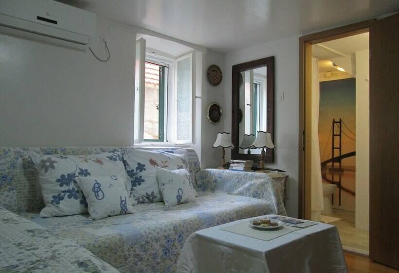 Pensão Cozy En Suite Rm On Dumanica