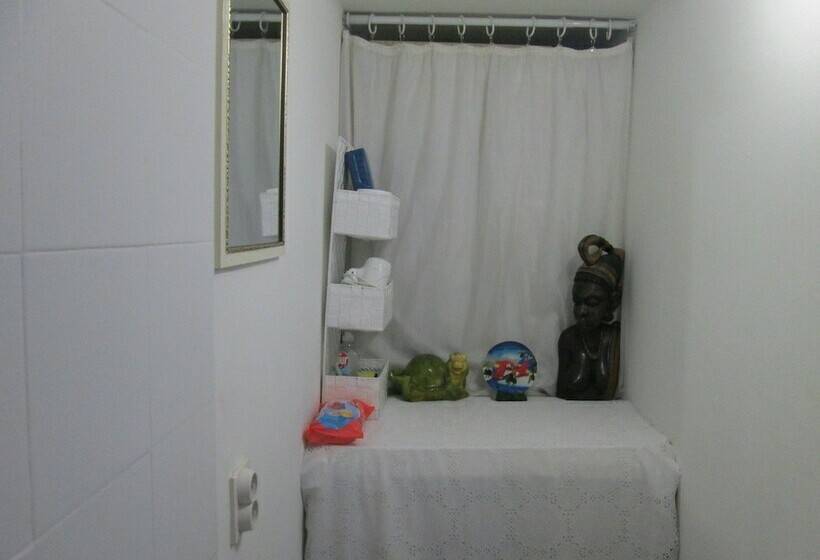 Pensão Cozy En Suite Rm On Dumanica