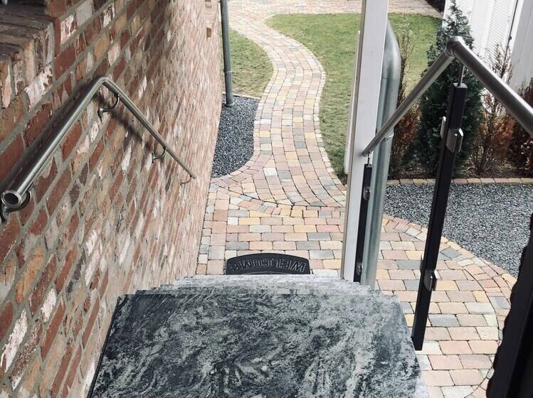 Пансион Damm Apartments