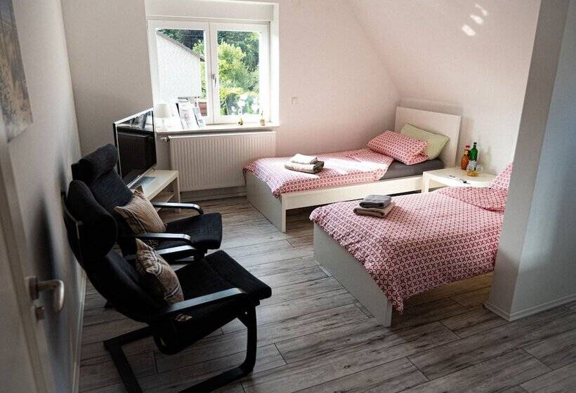 פנסיון Damm Apartments