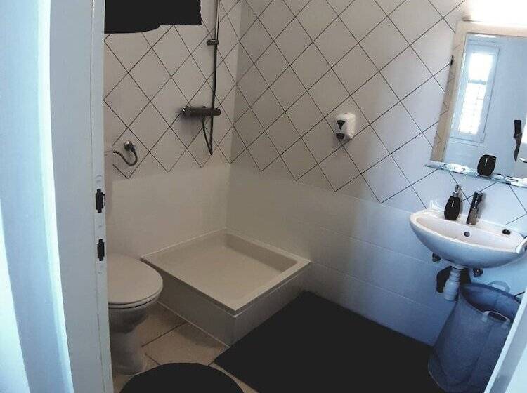 פנסיון Mediteran Hvar   Modern Rooms And Restaurant, B&b