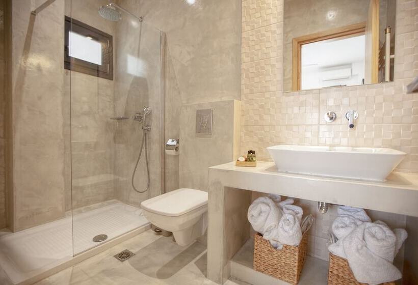 פנסיון Oikia Guesthouse