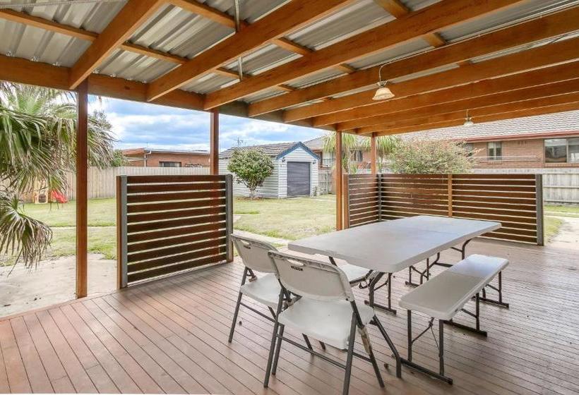 Seashells Lakes Entrance