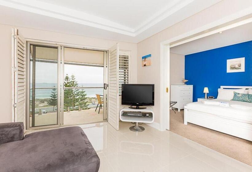 The White Pearl Penthouse